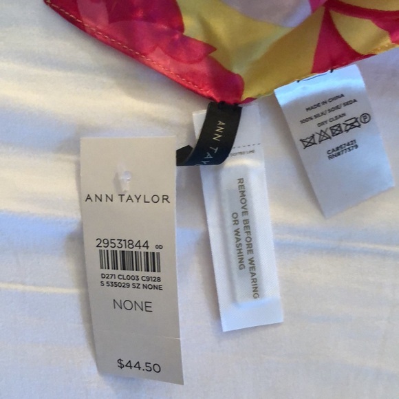 NWT Ann Taylor, 100% silk scarf - Picture 7 of 8